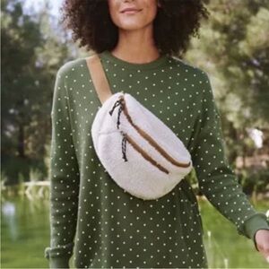 Eddie Bauer x The Great Sherpa Fannypack Crossbody Teddy Fuzzy